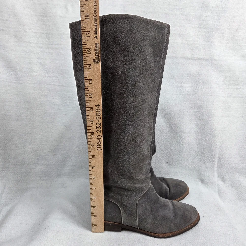 UGG Women's Daley Boot Size 8 Tall Riding Gray Suede Classic Equestrian Flat